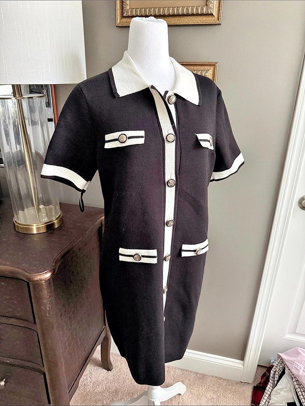 White House Black Market Black & White Collared Mini Dress Size Medium NWT